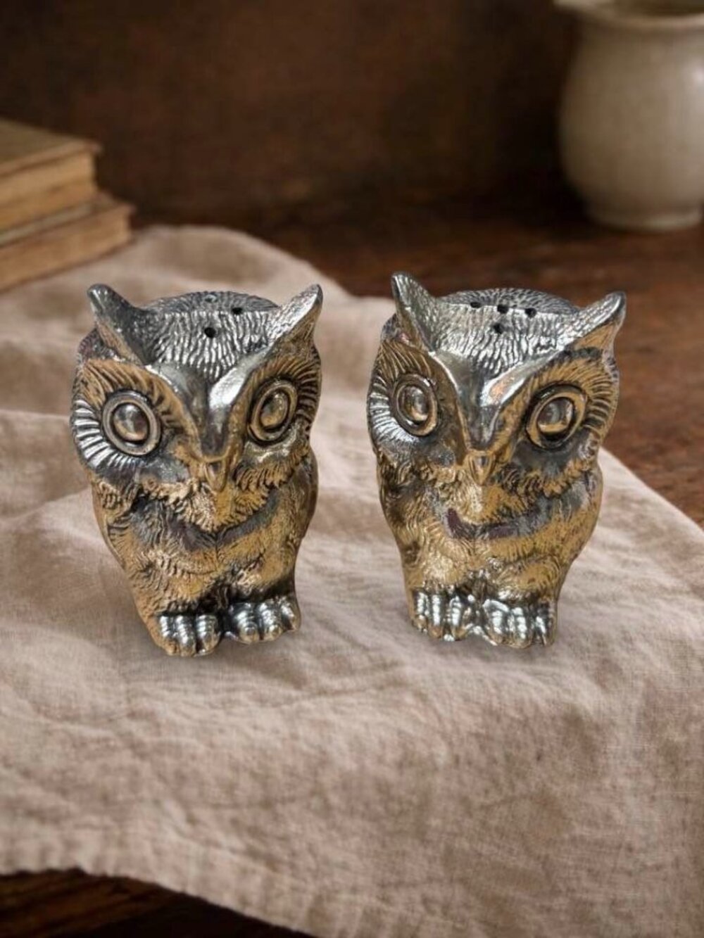 Vintage Metal Owl Salt & Pepper Shakers With Gold & Silver Finish Detailed Desig
